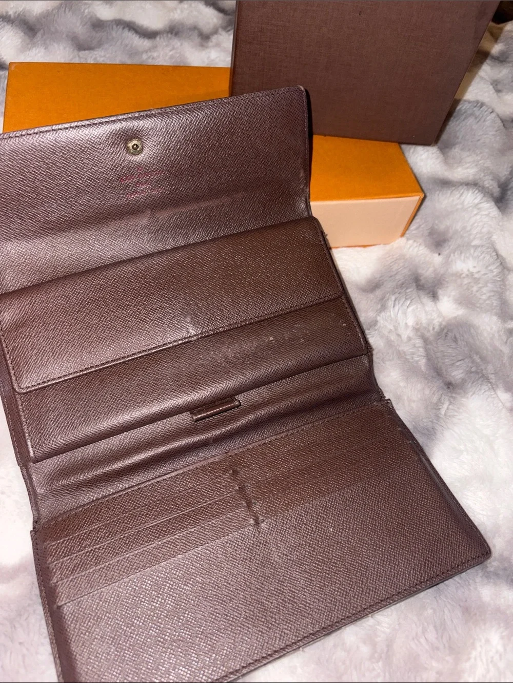 Louis Vuitton Brown Damier Ebene Check Wallet with Gold Snap - Picture 3 of 7